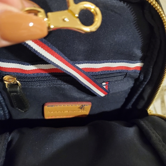 Crossbody - Picture 7 of 7